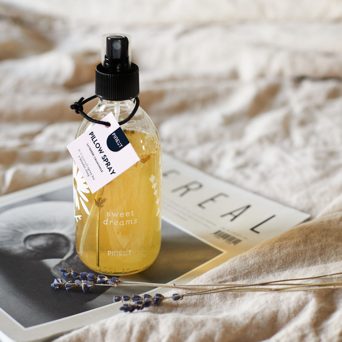 Pillow Spray | bottle | Lavender Chamomile | HomeSpa | Thuis Wellness