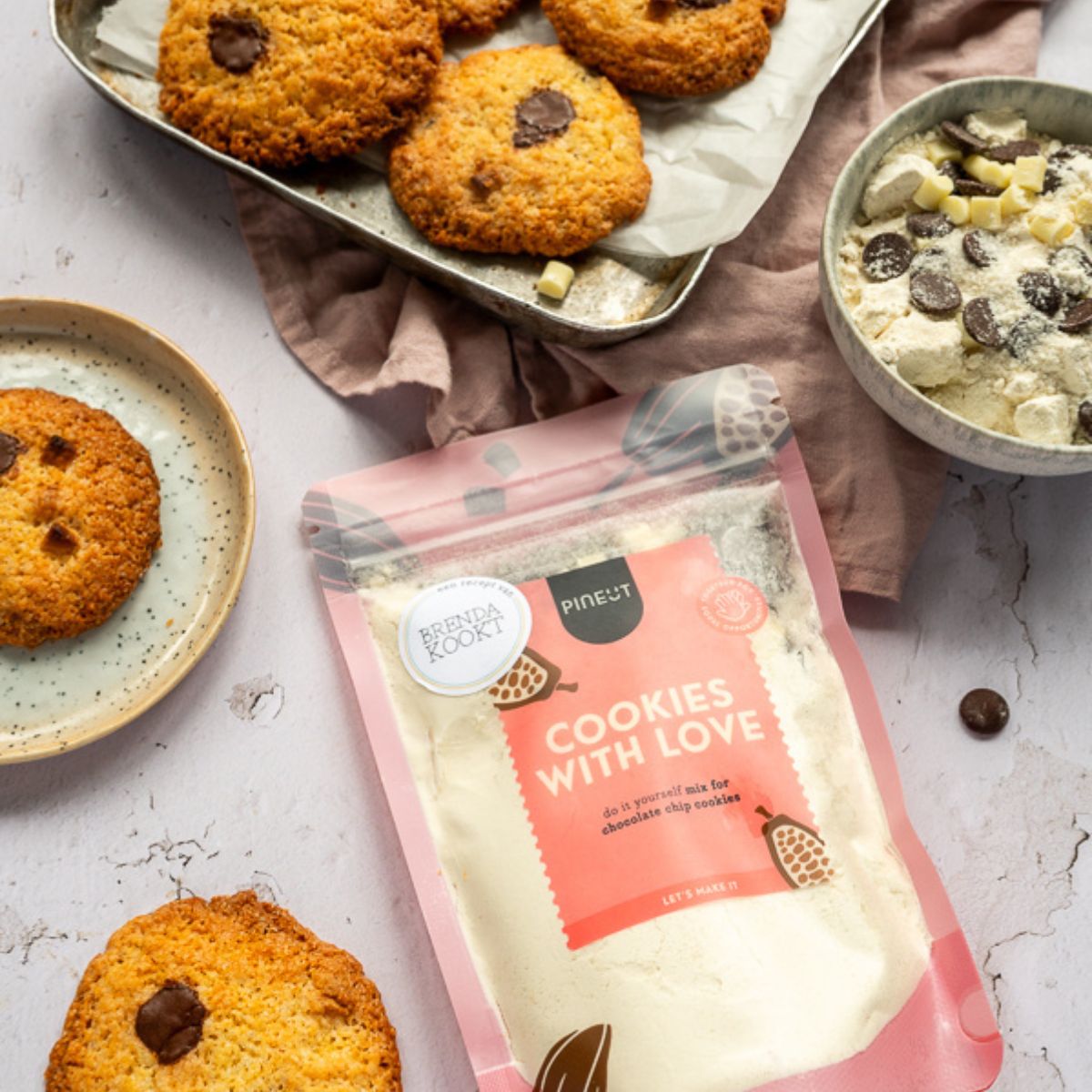 Cookies with Love | pouchbag | Pineut x BrendaKookt