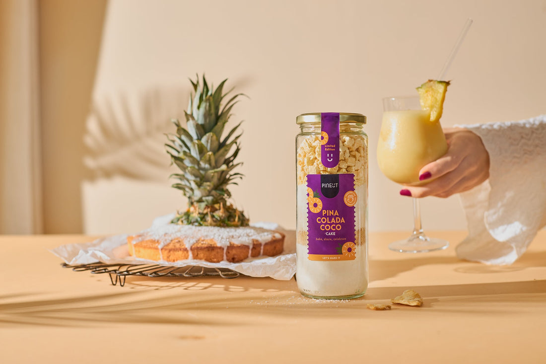 Piña colada cake maken: haal het vakantiegevoel in huis