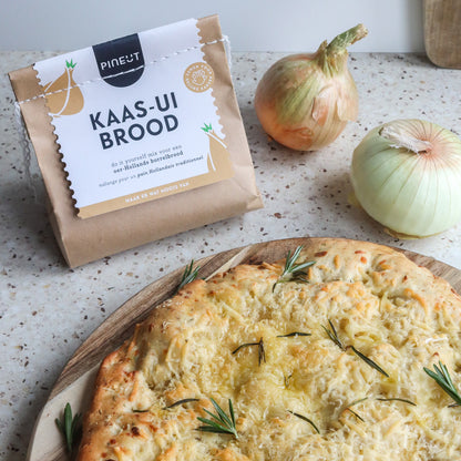 Borrelbrood | zak | Kaas-uienbrood
