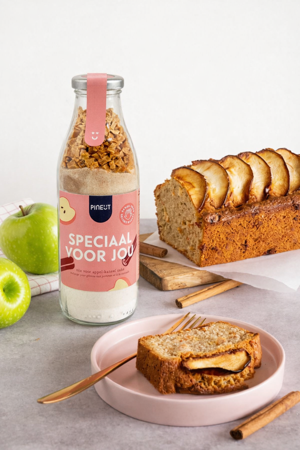 Appel-Kaneel Cake | DIY Cakemix in fles | Doos met 8 stuks