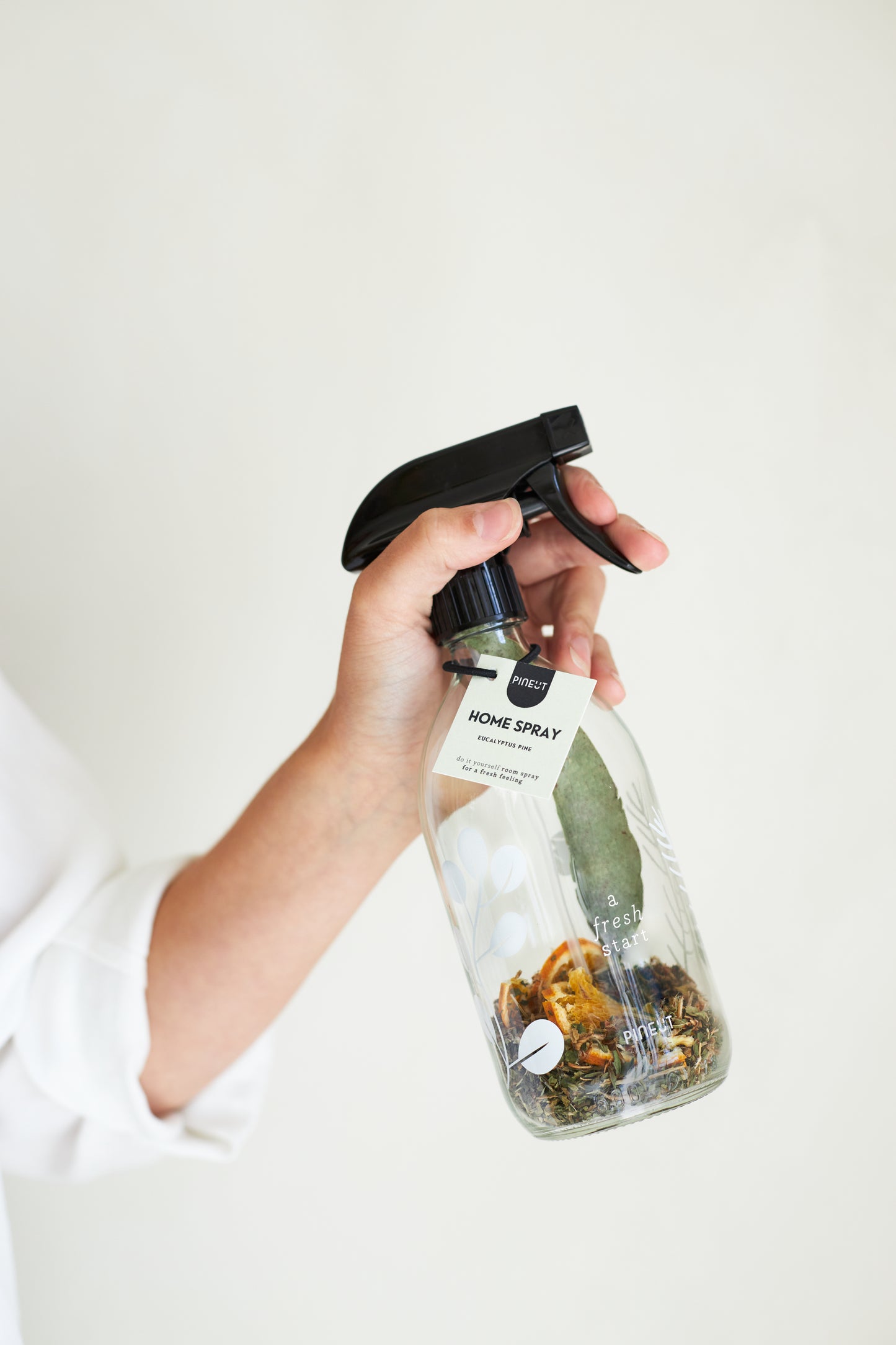 Home Spray | bottle | Eucalyptus Pine | Home Spa | Thuis Wellness | Doos met 8 stuks