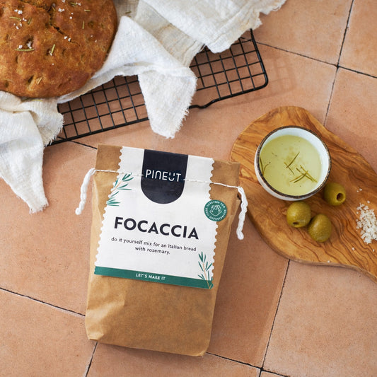 Pineut borrelbrood | zak | Focaccia